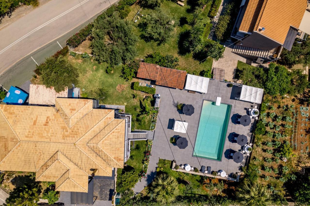 Evita Studios Свороната Екстер'єр фото